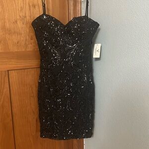 Windsor, homecoming dress